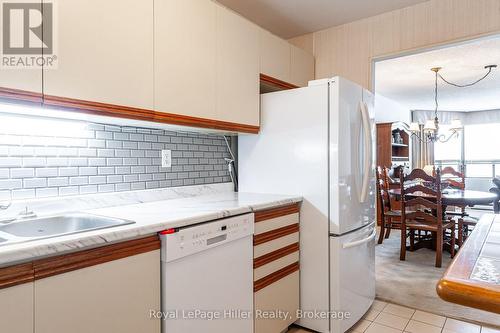 502 - 11 Cobourg Street, Stratford, ON - Indoor Photo Showing Kitchen