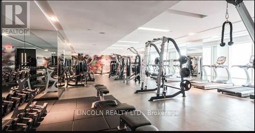 402 - 8 The Esplanade, Toronto, ON - Indoor Photo Showing Gym Room