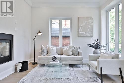 303 Ridley Boulevard, Toronto, ON - Indoor Photo Showing Living Room With Fireplace