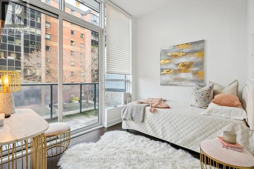 121 - 1030 King Street W, Toronto, ON - Indoor Photo Showing Bedroom