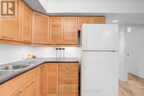 37 - 17 Pembroke Street W, Toronto, ON - Indoor Photo Showing Kitchen With Double Sink