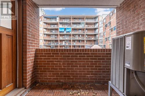 37 - 17 Pembroke Street W, Toronto, ON - 