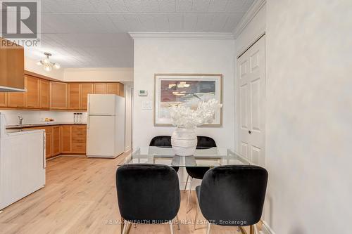 37 - 17 Pembroke Street W, Toronto, ON - Indoor Photo Showing Kitchen