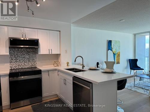 1811 - 51 Lower Simcoe Street, Toronto, ON - Indoor Photo Showing Kitchen With Double Sink