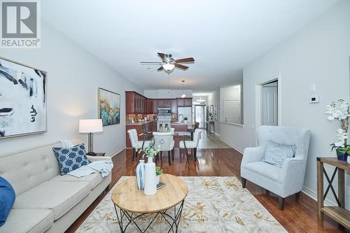 76 Aaron Trail, Welland (766 - Hwy 406/Welland), ON - Indoor Photo Showing Living Room