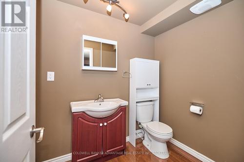 76 Aaron Trail, Welland (766 - Hwy 406/Welland), ON - Indoor Photo Showing Bathroom