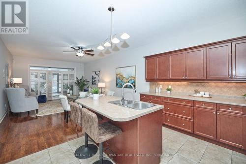 76 Aaron Trail, Welland (766 - Hwy 406/Welland), ON - Indoor Photo Showing Kitchen With Double Sink