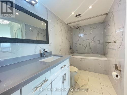 602 - 8501 Bayview Avenue, Richmond Hill, ON - Indoor Photo Showing Bathroom