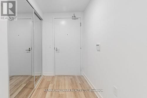 2411 - 230 Simcoe Street, Toronto, ON - Indoor Photo Showing Other Room