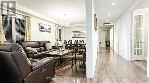 4 Vernosa Drive, Brampton, ON - Indoor