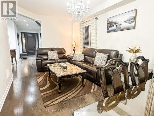 4 Vernosa Drive, Brampton, ON - Indoor Photo Showing Living Room