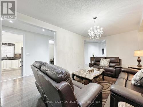 4 Vernosa Drive, Brampton, ON - Indoor Photo Showing Living Room