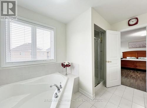 4 Vernosa Drive, Brampton, ON - Indoor Photo Showing Bathroom