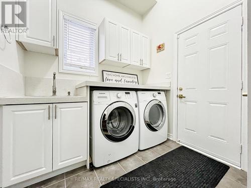 4 Vernosa Drive, Brampton, ON - Indoor Photo Showing Laundry Room