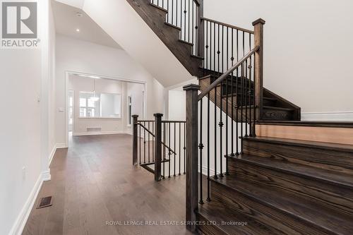 1359 Peony Path, Oakville, ON - Indoor Photo Showing Other Room