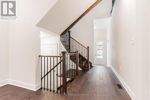 1359 Peony Path, Oakville, ON - Indoor Photo Showing Other Room