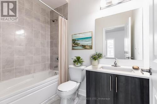 1359 Peony Path, Oakville, ON - Indoor Photo Showing Bathroom