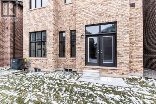 1359 Peony Path, Oakville, ON - Outdoor