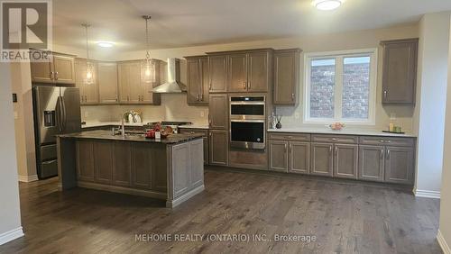 240 Chilver Heights, Milton, ON - Indoor Photo Showing Kitchen With Stainless Steel Kitchen