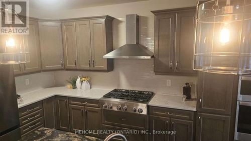 240 Chilver Heights, Milton, ON - Indoor Photo Showing Kitchen