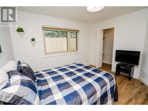 1201 Cameron Avenue Unit# 53, Kelowna, BC - Indoor Photo Showing Bedroom