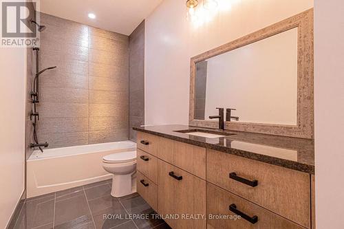 29 Sauble River Road, Lambton Shores (Grand Bend), ON - Indoor Photo Showing Bathroom