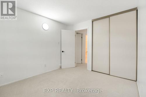 29 Bourne Street, Ottawa, ON - Indoor Photo Showing Other Room