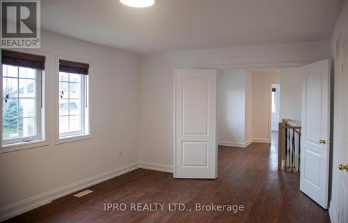 98 Lena Drive, Richmond Hill, ON - Indoor Photo Showing Other Room