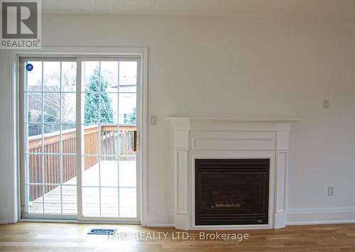 98 Lena Drive, Richmond Hill, ON - Indoor Photo Showing Living Room With Fireplace