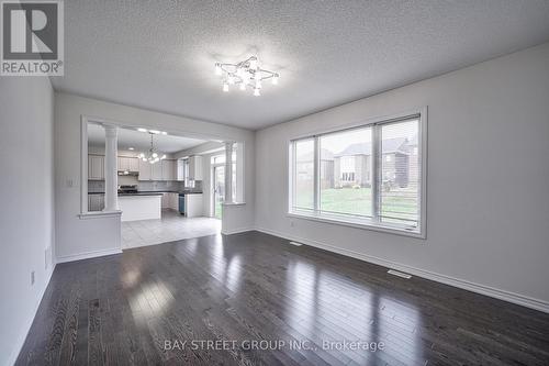 10 Rugman Crescent, Springwater, ON - Indoor Photo Showing Other Room