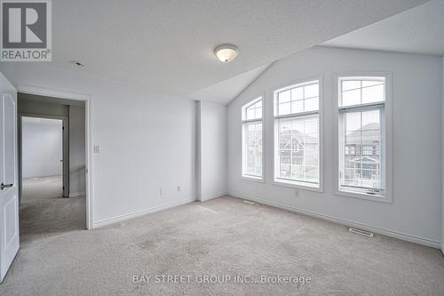 10 Rugman Crescent, Springwater, ON - Indoor Photo Showing Other Room