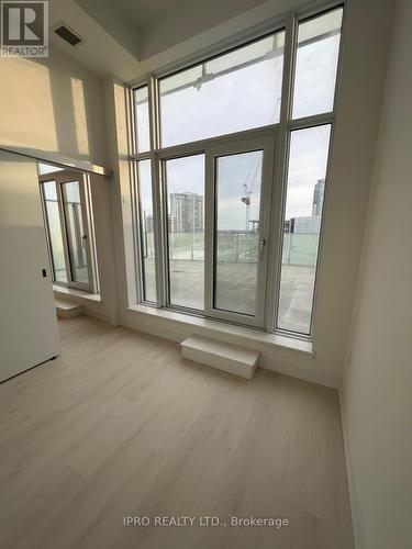 529 - 3900 Confederation Parkway, Mississauga, ON - Indoor Photo Showing Other Room