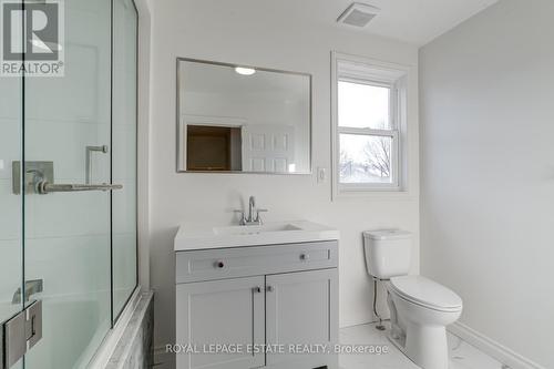 81 Ottawa Street N, Hamilton, ON - Indoor Photo Showing Bathroom