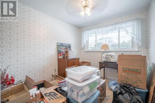 35 Wildewood Avenue, Hamilton, ON - Indoor Photo Showing Other Room