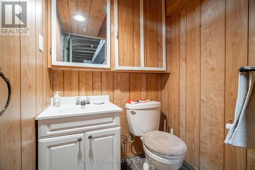 35 Wildewood Avenue, Hamilton, ON - Indoor Photo Showing Bathroom