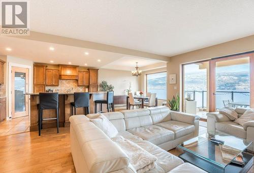 14419 Downton Avenue Unit# 207, Summerland, BC - Indoor Photo Showing Living Room