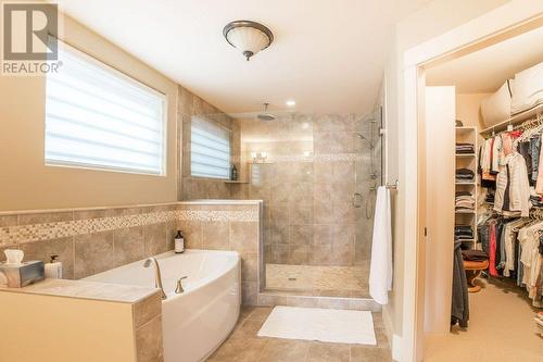 14419 Downton Avenue Unit# 207, Summerland, BC - Indoor Photo Showing Bathroom