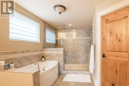 14419 Downton Avenue Unit# 207, Summerland, BC - Indoor Photo Showing Bathroom