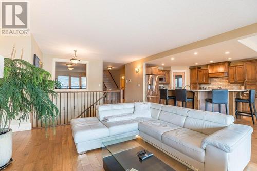 14419 Downton Avenue Unit# 207, Summerland, BC - Indoor Photo Showing Living Room