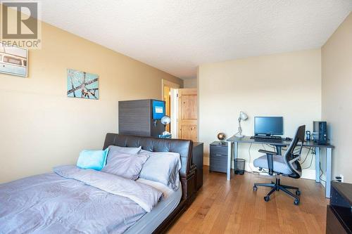 14419 Downton Avenue Unit# 207, Summerland, BC - Indoor Photo Showing Bedroom