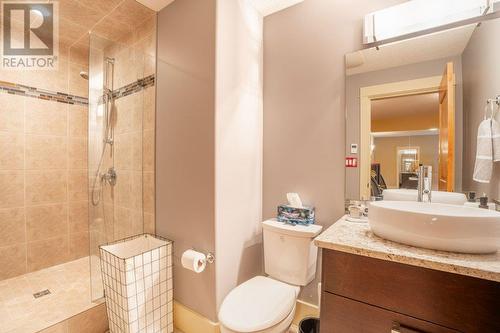 14419 Downton Avenue Unit# 207, Summerland, BC - Indoor Photo Showing Bathroom