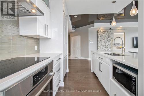 2706 - 195 Besserer Street, Ottawa, ON - Indoor Photo Showing Kitchen With Double Sink With Upgraded Kitchen