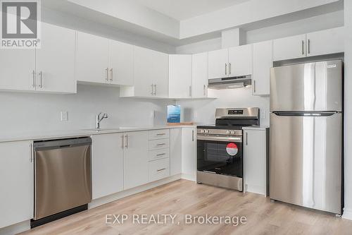 610 - 397 Codd'S Road, Ottawa, ON - Indoor Photo Showing Kitchen With Stainless Steel Kitchen