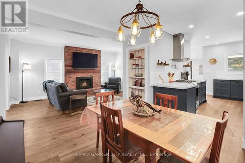 2722 Red Maple Avenue E, Lincoln (980 - Lincoln-Jordan/Vineland), ON - Indoor Photo Showing Dining Room With Fireplace