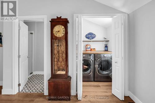 2722 Red Maple Avenue E, Lincoln (980 - Lincoln-Jordan/Vineland), ON - Indoor Photo Showing Laundry Room