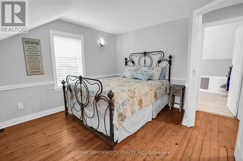 2722 Red Maple Avenue E, Lincoln (980 - Lincoln-Jordan/Vineland), ON - Indoor Photo Showing Bedroom