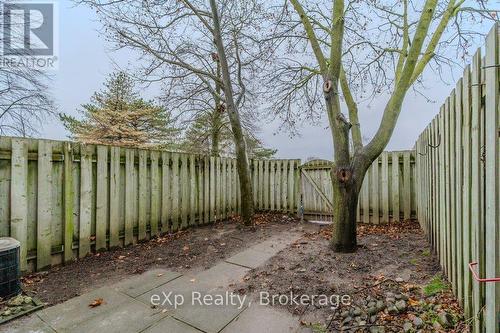 2 - 165 Green Valley Drive, Kitchener, ON - Outdoor