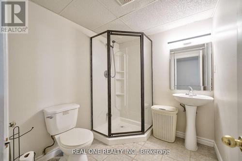 41 Timbercreek Court, Toronto, ON - Indoor Photo Showing Bathroom