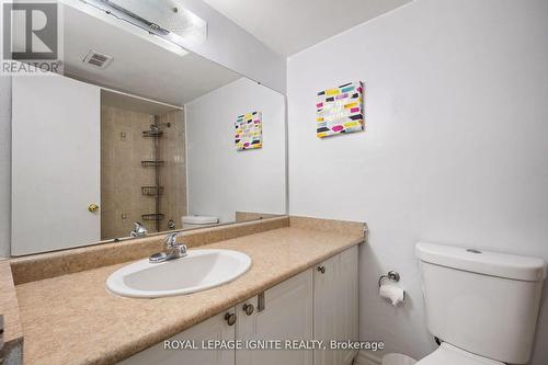 201 - 180 Markham Road, Toronto, ON - Indoor Photo Showing Bathroom