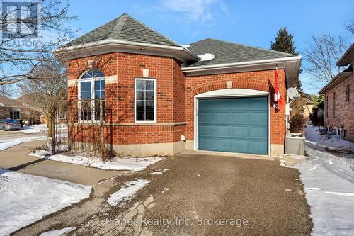 56 Honeysuckle Drive, Guelph (Village By The Arboretum), ON - Outdoor